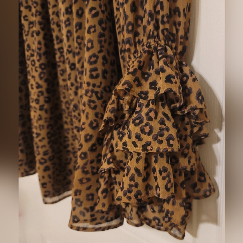 Leopard Ruffle Boho Blouse - Picture 5 of 7